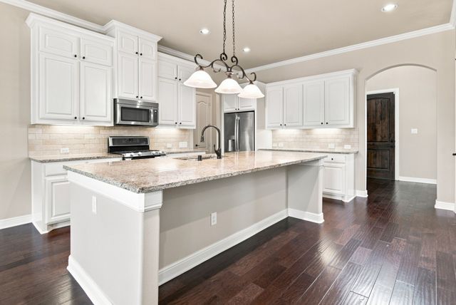 1819 Park Highland Way, Arlington, TX 76012
