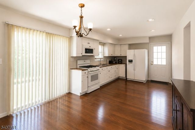 2 Alder Ter, Wantage Twp., NJ 07461