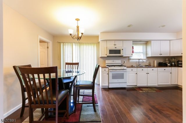 2 Alder Ter, Wantage Twp., NJ 07461