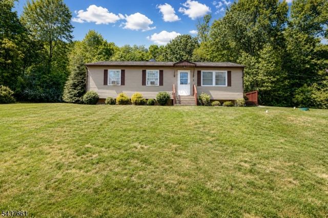 2 Alder Ter, Wantage Twp., NJ 07461