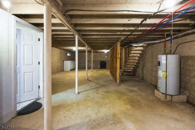 2 Alder Ter, Wantage Twp., NJ 07461