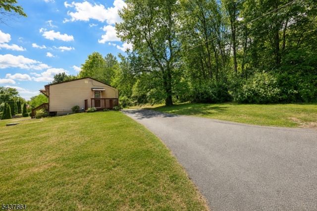 2 Alder Ter, Wantage Twp., NJ 07461