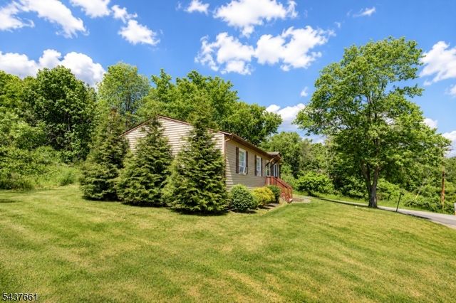 2 Alder Ter, Wantage Twp., NJ 07461
