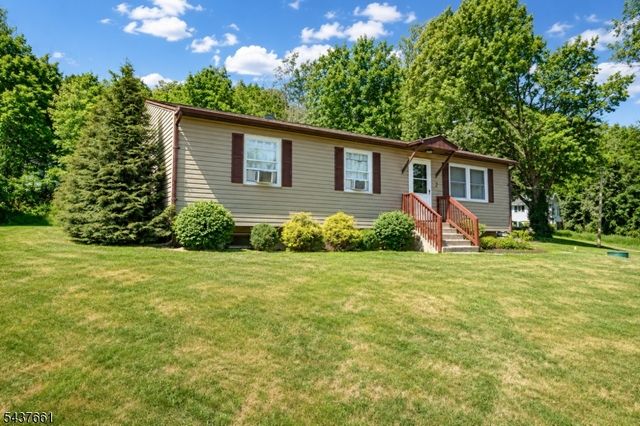 2 Alder Ter, Wantage Twp., NJ 07461