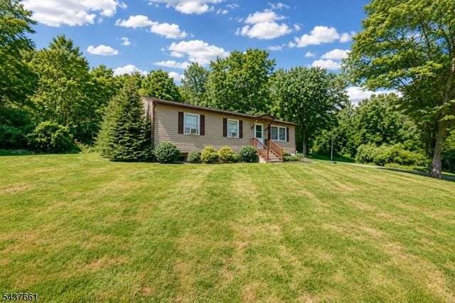 2 Alder Ter, Wantage Twp., NJ 07461