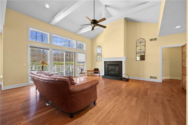 77 Stonefield Mews Lane, Henrietta, NY 14534