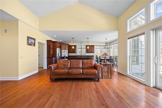 77 Stonefield Mews Lane, Henrietta, NY 14534