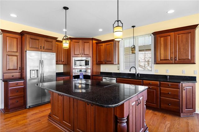 77 Stonefield Mews Lane, Henrietta, NY 14534