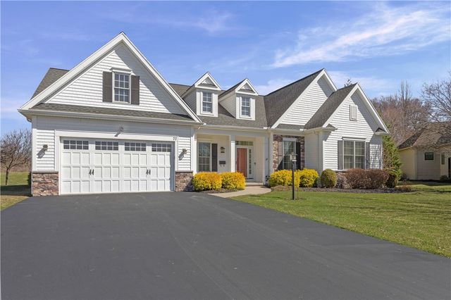 77 Stonefield Mews Lane, Henrietta, NY 14534