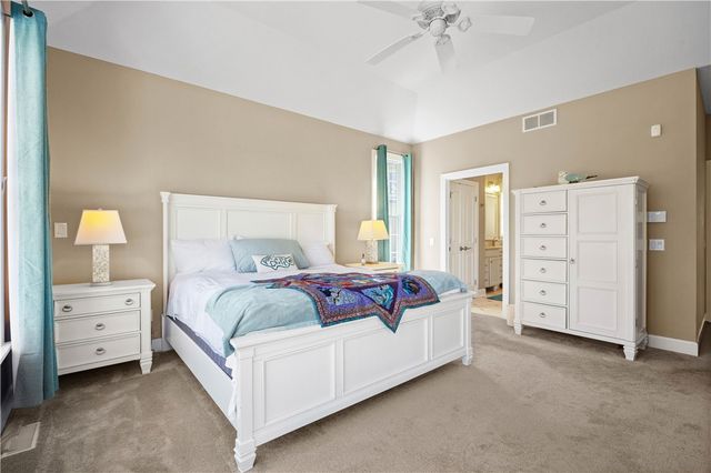 77 Stonefield Mews Lane, Henrietta, NY 14534