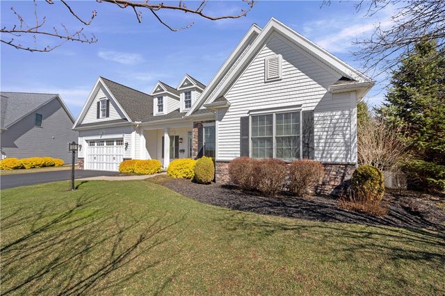 77 Stonefield Mews Lane, Henrietta, NY 14534