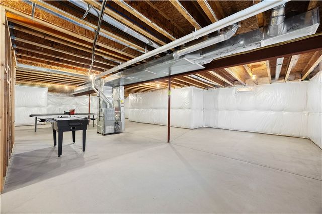 77 Stonefield Mews Lane, Henrietta, NY 14534