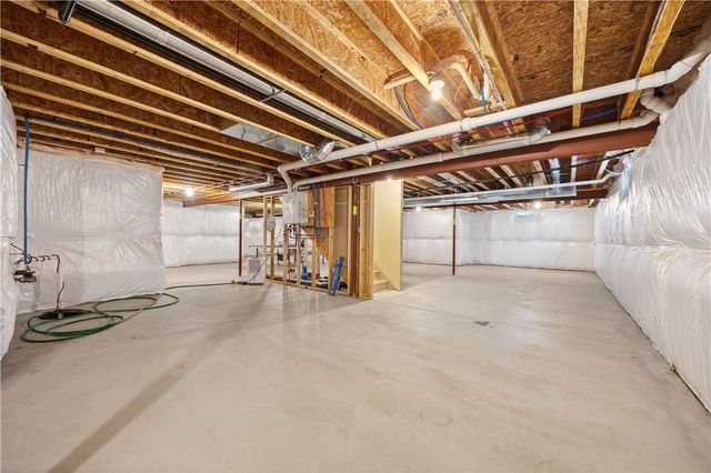 77 Stonefield Mews Lane, Henrietta, NY 14534