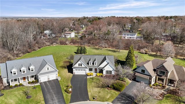 77 Stonefield Mews Lane, Henrietta, NY 14534