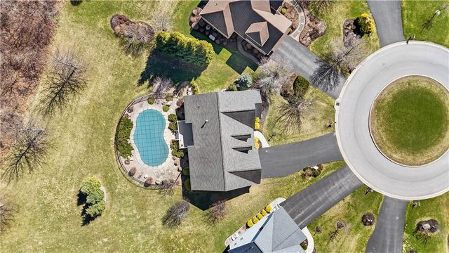 77 Stonefield Mews Lane, Henrietta, NY 14534