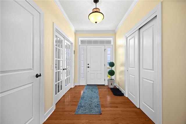 77 Stonefield Mews Lane, Henrietta, NY 14534