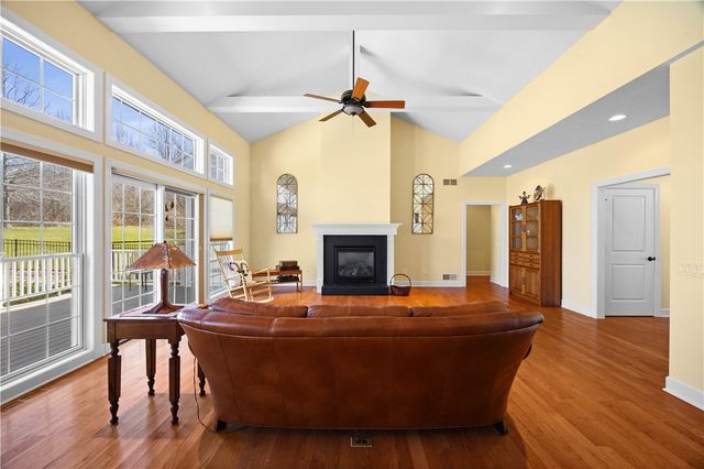 77 Stonefield Mews Lane, Henrietta, NY 14534