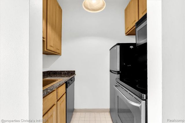 15 E Kirby Street 815, Detroit, MI 48202