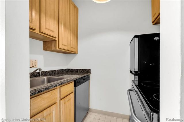 15 E Kirby Street 815, Detroit, MI 48202