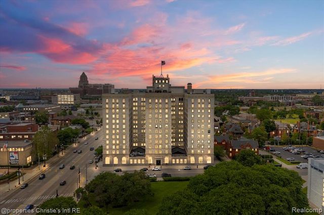 15 E Kirby Street 815, Detroit, MI 48202