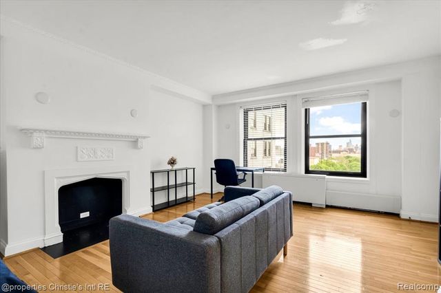 15 E Kirby Street 815, Detroit, MI 48202