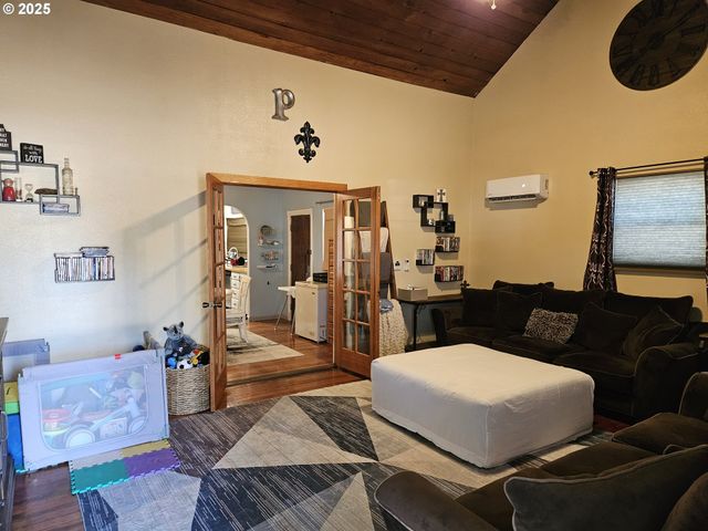 1040 6TH Ave Se, Albany, OR 97321