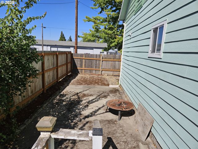 1040 6TH Ave Se, Albany, OR 97321