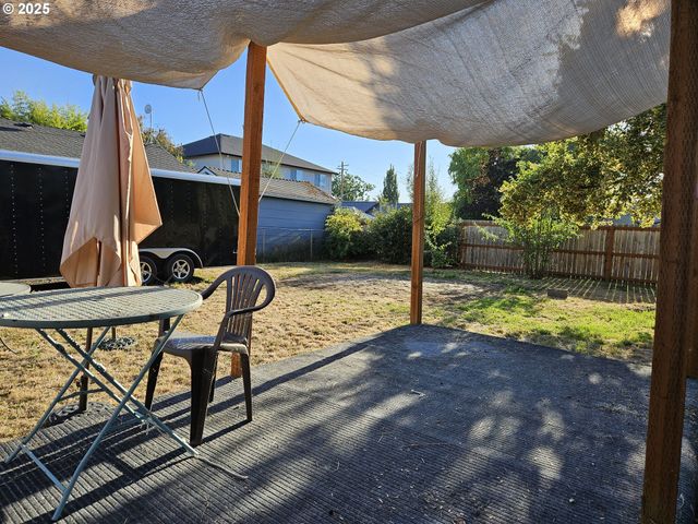 1040 6TH Ave Se, Albany, OR 97321