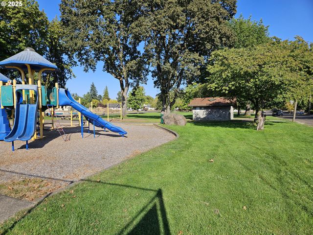 1040 6TH Ave Se, Albany, OR 97321