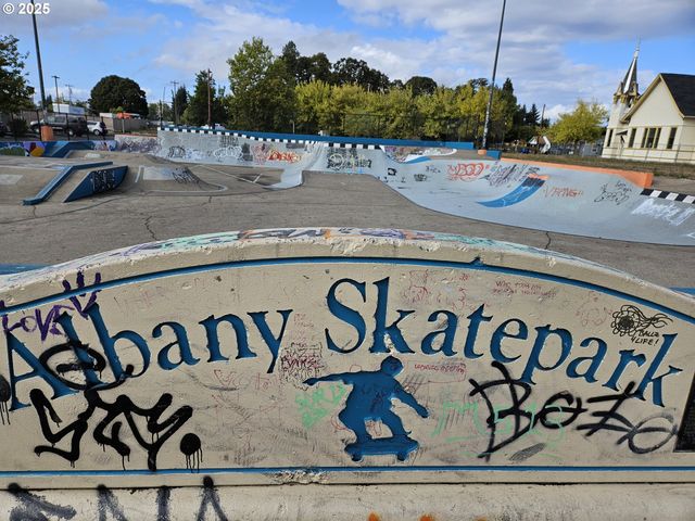 1040 6TH Ave Se, Albany, OR 97321