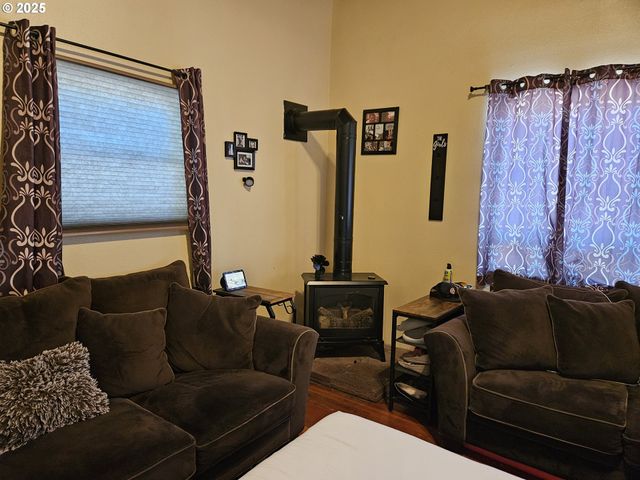 1040 6TH Ave Se, Albany, OR 97321