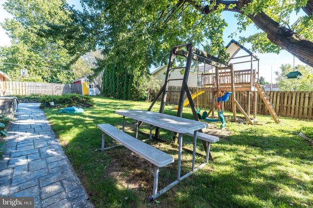 1331 EASTON RD, Hellertown, PA 18055
