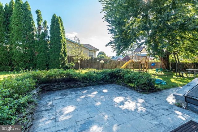 1331 EASTON RD, Hellertown, PA 18055