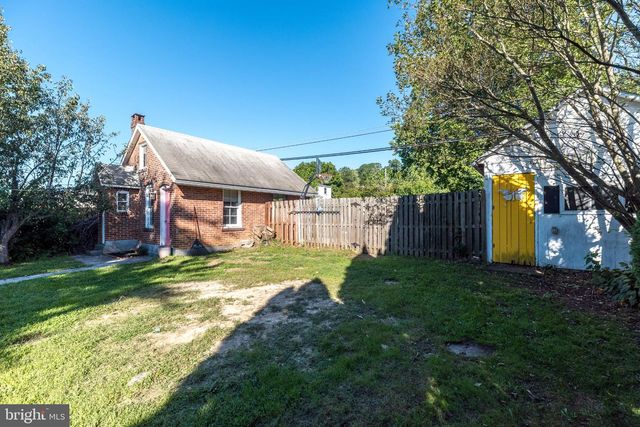 1331 EASTON RD, Hellertown, PA 18055