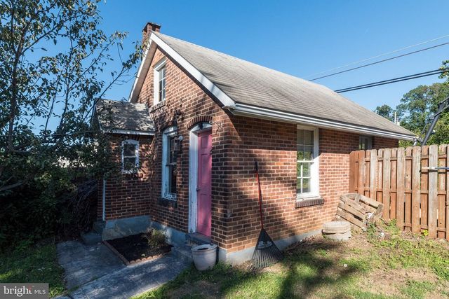 1331 EASTON RD, Hellertown, PA 18055