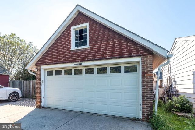 1331 EASTON RD, Hellertown, PA 18055