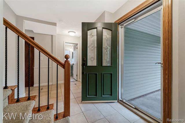 2120 Vinsetta Boulevard, Royal Oak, MI 48073
