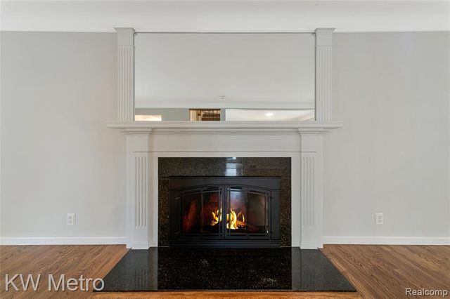 2120 Vinsetta Boulevard, Royal Oak, MI 48073
