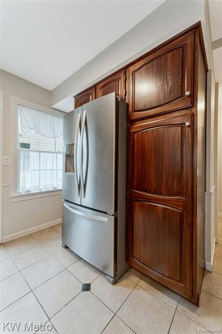 2120 Vinsetta Boulevard, Royal Oak, MI 48073