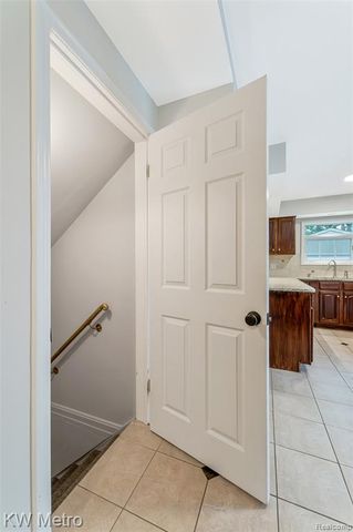 2120 Vinsetta Boulevard, Royal Oak, MI 48073