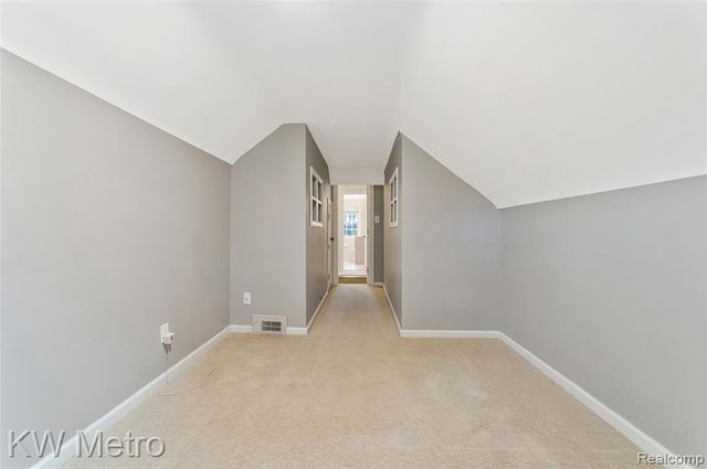 2120 Vinsetta Boulevard, Royal Oak, MI 48073