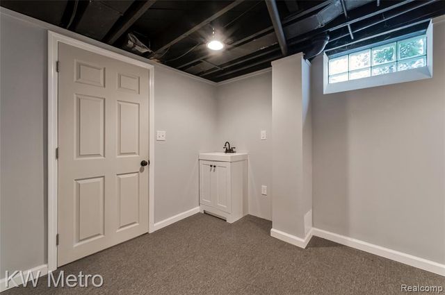 2120 Vinsetta Boulevard, Royal Oak, MI 48073