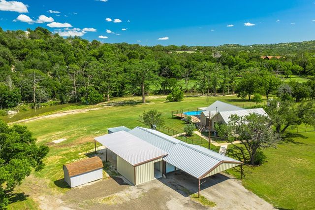 228 Verde Creek, Center Point, TX 78010