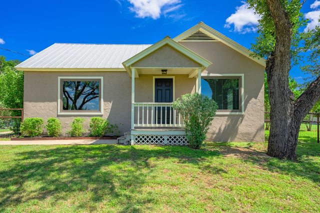 228 Verde Creek, Center Point, TX 78010