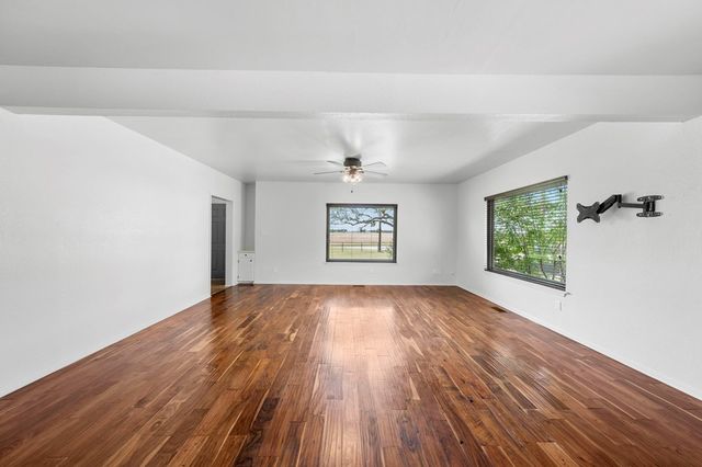 228 Verde Creek, Center Point, TX 78010