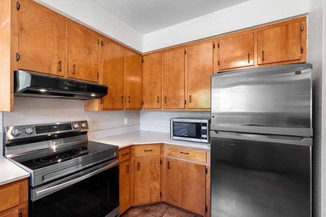 228 Verde Creek, Center Point, TX 78010