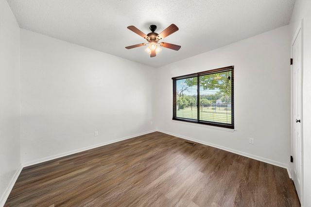 228 Verde Creek, Center Point, TX 78010