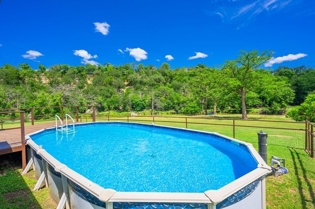 228 Verde Creek, Center Point, TX 78010