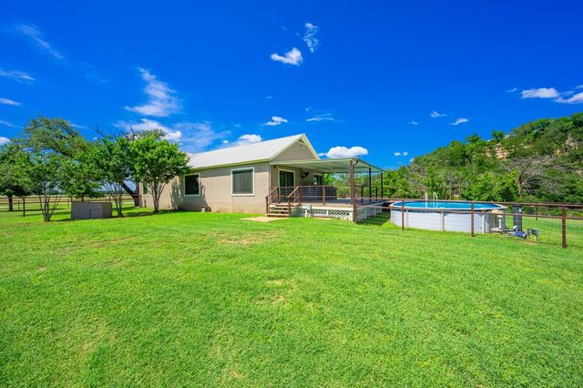 228 Verde Creek, Center Point, TX 78010