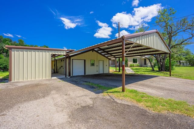 228 Verde Creek, Center Point, TX 78010